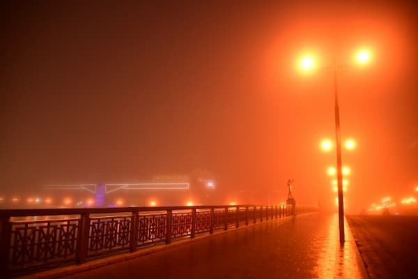 霧に包まれる釧路の街